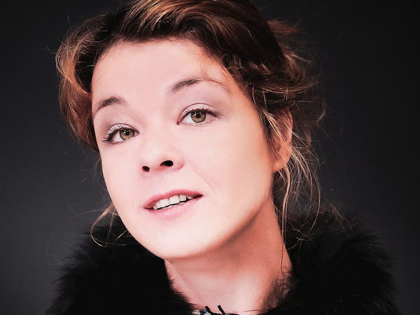 Юлия Захарова